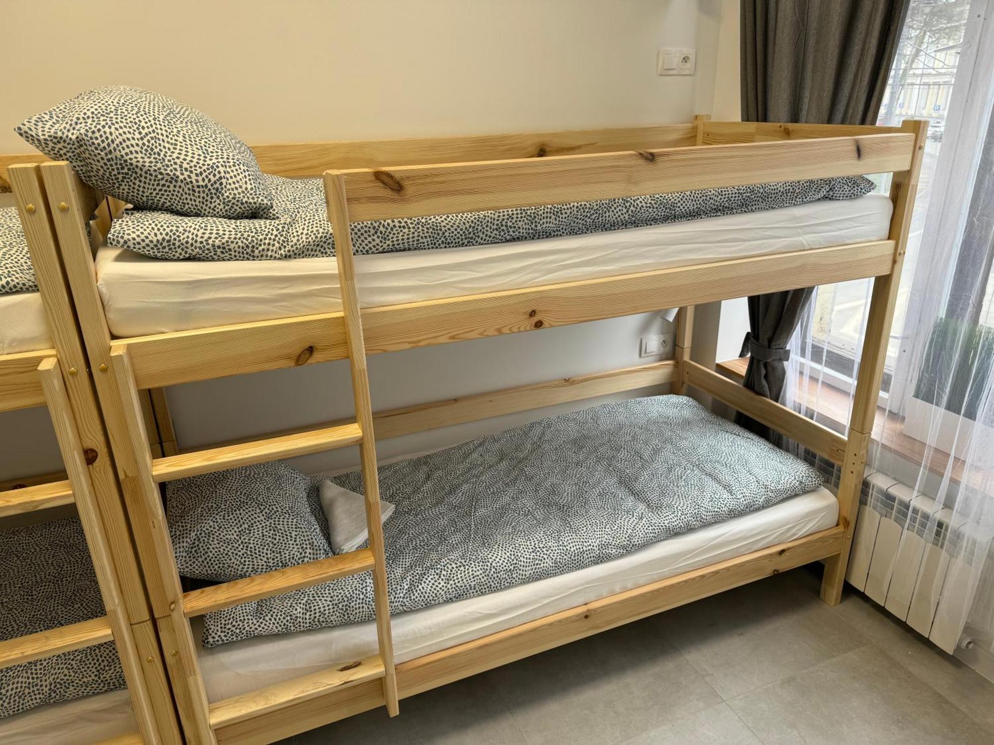 Green Hostel Katowice - 24H Parking Екстериор снимка