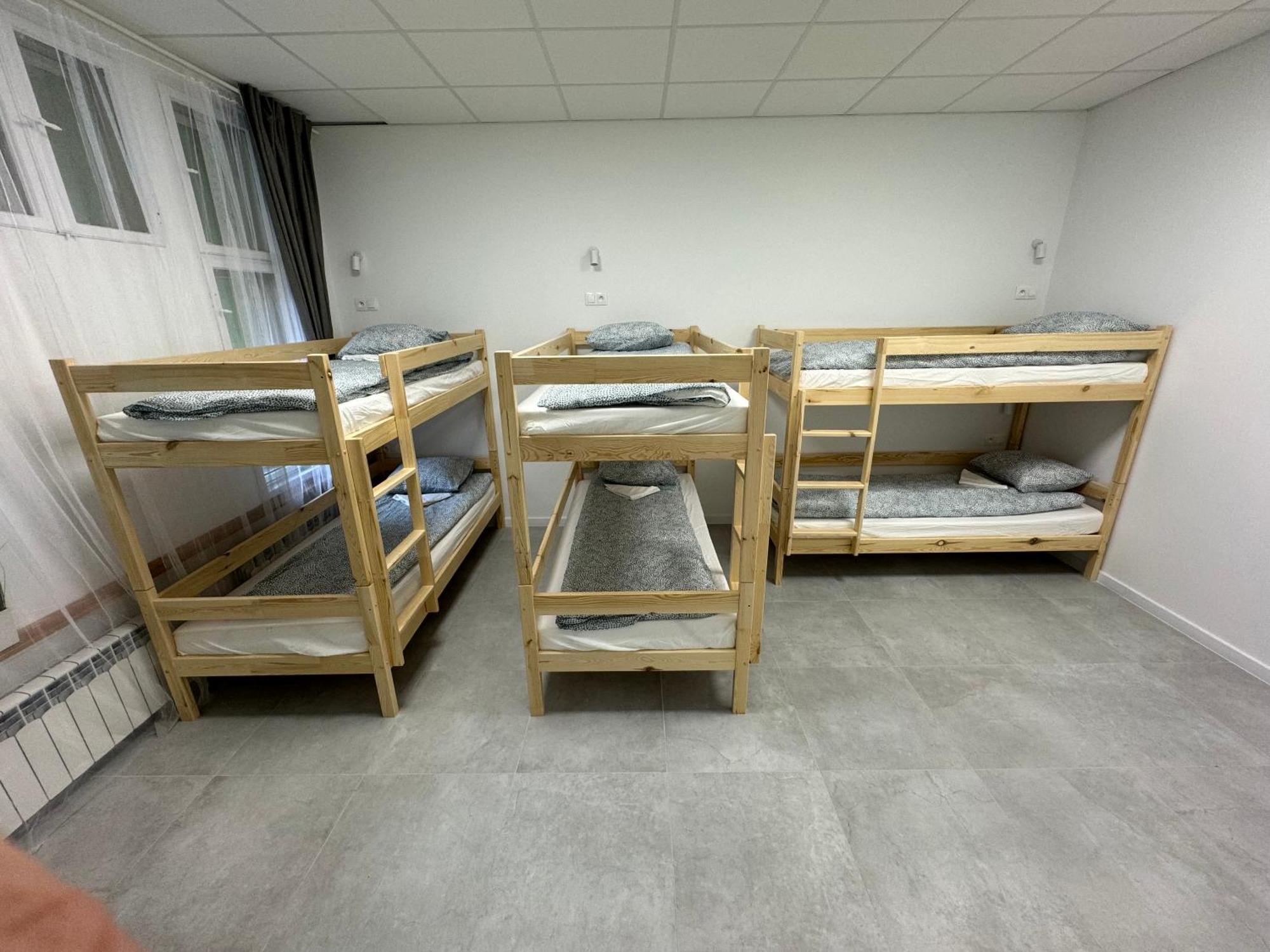 Green Hostel Katowice - 24H Parking Екстериор снимка