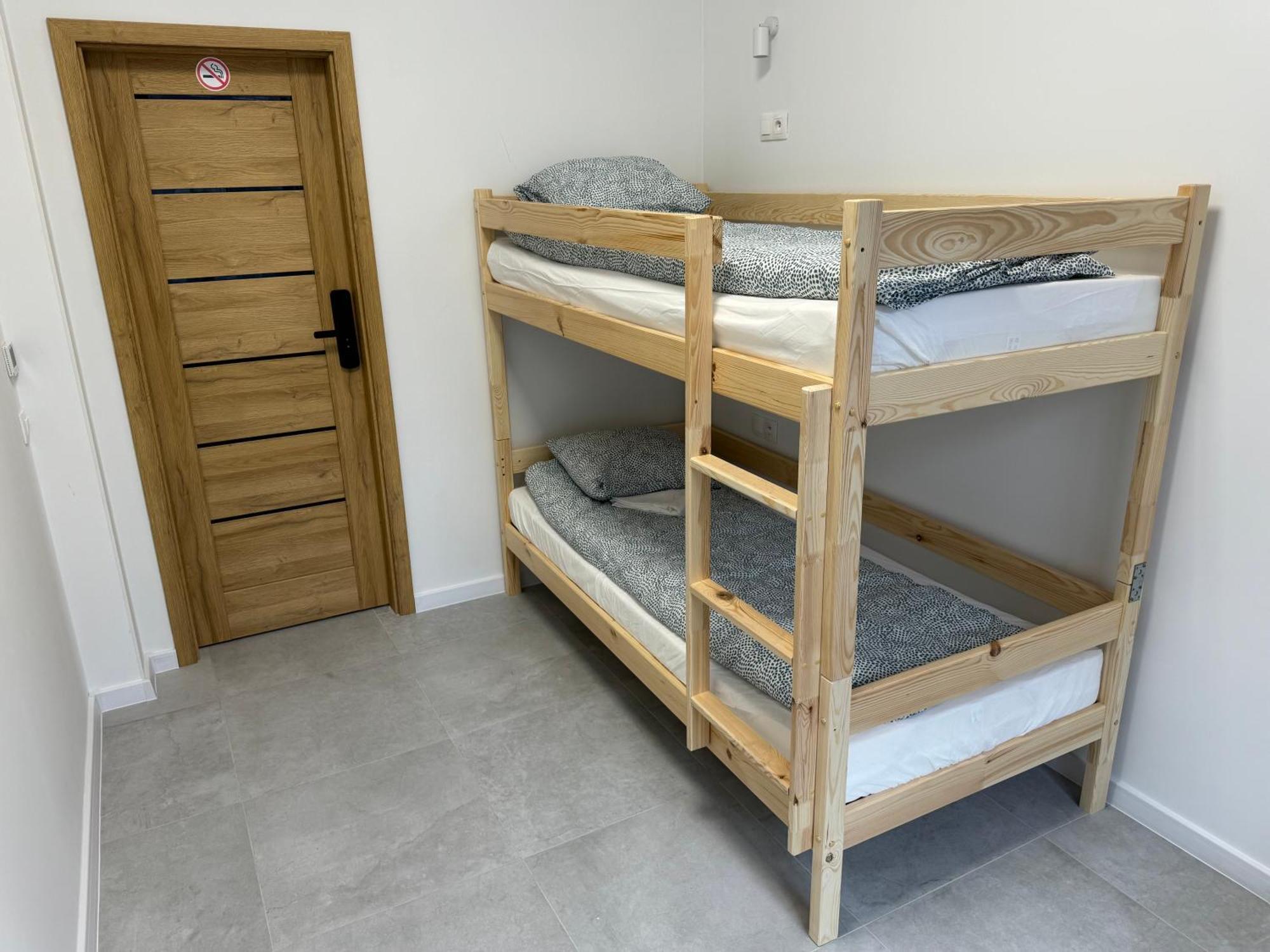 Green Hostel Katowice - 24H Parking Екстериор снимка
