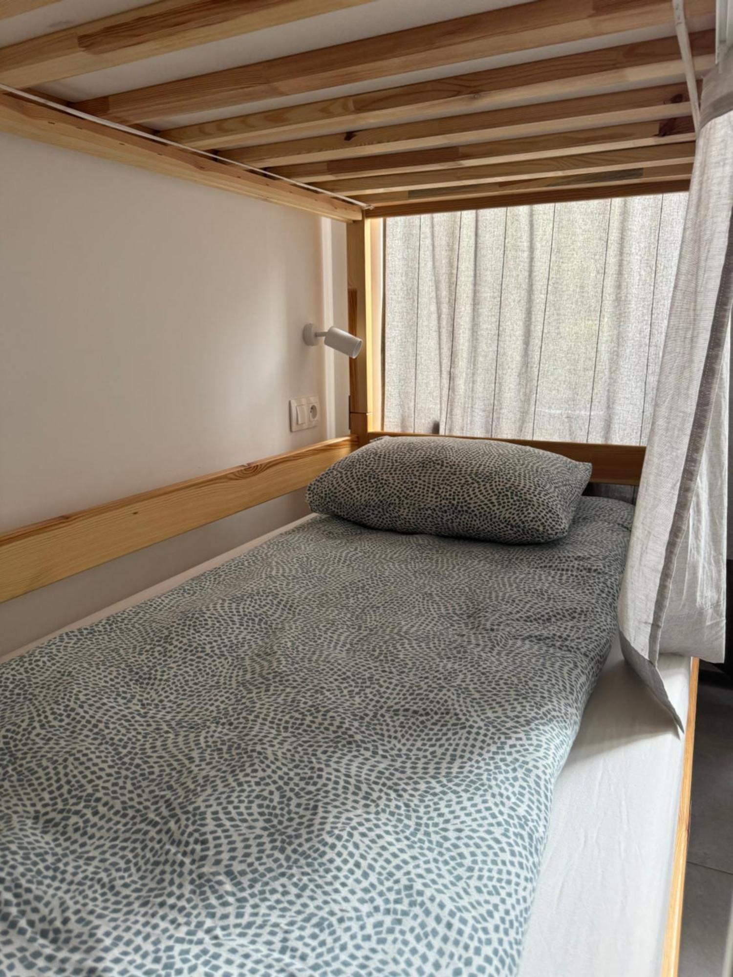 Green Hostel Katowice - 24H Parking Екстериор снимка